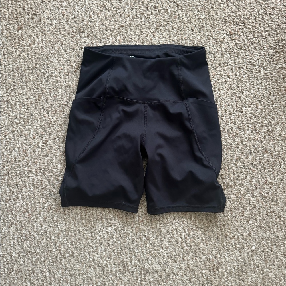 All in motion black biker shorts with pockets